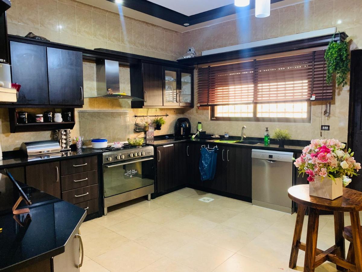 Laura'S Modern Villa Madaba Esterno foto